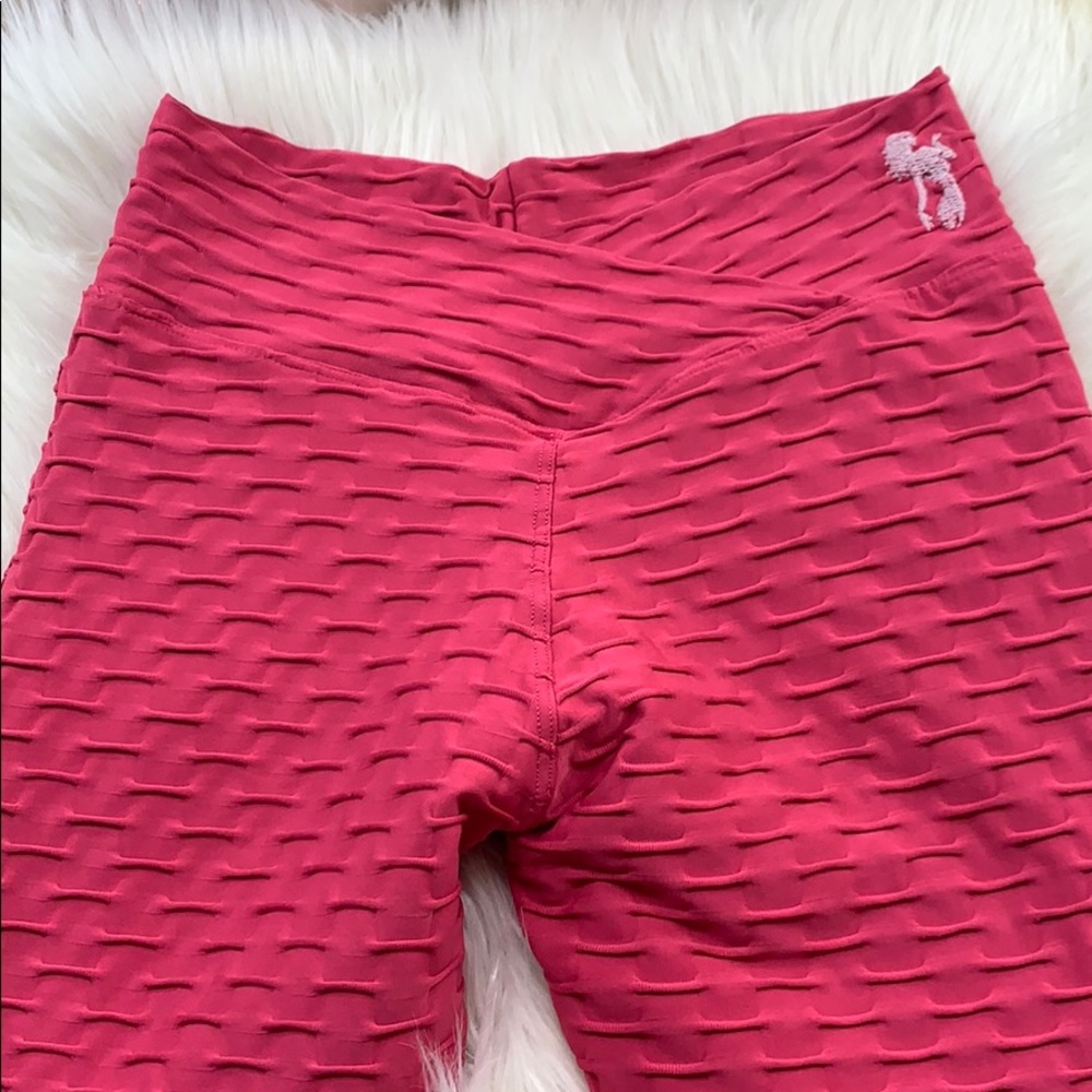 Pink leggings